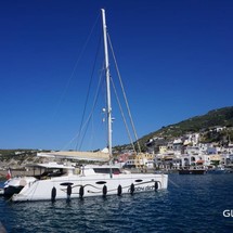 Fountaine Pajot Galathea 65