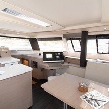 Fountaine Pajot Saona 47