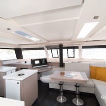 Fountaine Pajot Saona 47