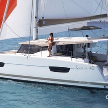 Fountaine Pajot Lucia 40