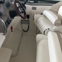 Chaparral 310 Signature