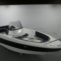 Quicksilver Activ 605 Open