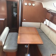 Beneteau Oceanis 43