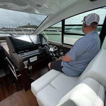 Cruisers Yachts 54 Cantius