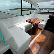 Cruisers Yachts 54 Cantius