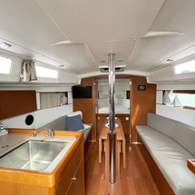 Beneteau Oceanis 35.1