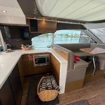 Cruisers Yachts 45 Cantius