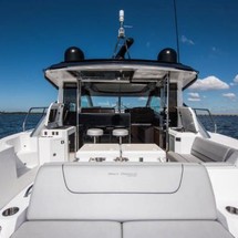 Cruisers Yachts 45 Cantius