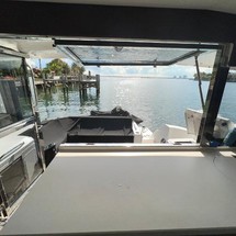 Cruisers Yachts 45 Cantius