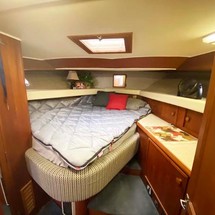 Bluewater yachts 42 coastal cruiser