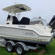 Boston Whaler 230 Outrage