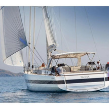 Beneteau Oceanis Yacht 62