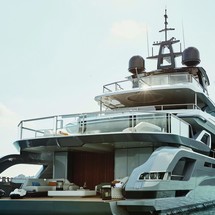 AZIMUT GRANDE 38 METRI TRI-DECK