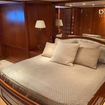 Benetti Tradition 100