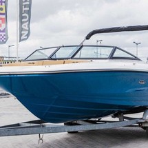 Sea Ray SPX 210