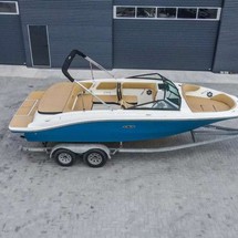 Sea Ray SPX 210