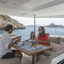 Fountaine Pajot Astréa 42