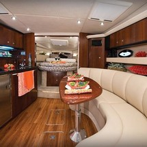 Chaparral 370 Signature Cruiser