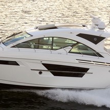 Cruisers Yachts 54 Cantius