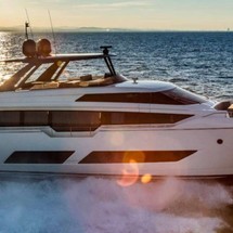 Ferretti 850