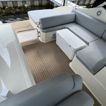 Azimut Atlantis 44