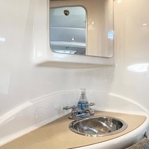 Chaparral 330 Signature