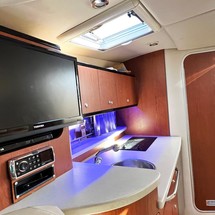 Chaparral 330 Signature