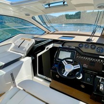 Sea Ray Sundancer 350 Coupe