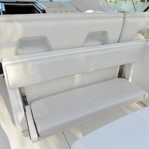 Cruisers Yachts 35 Express