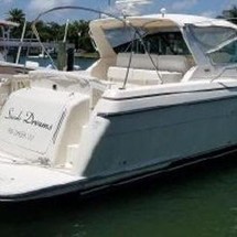 Cruisers Yachts 35 Express