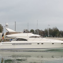 Fairline Squadron 59