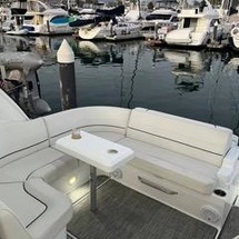 Cruisers Yachts 35 Express