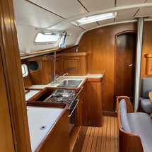 Beneteau Oceanis 411 Celebration