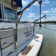 Sea ray 500 db sedan bridge