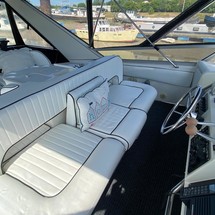 Sea ray 500 db sedan bridge