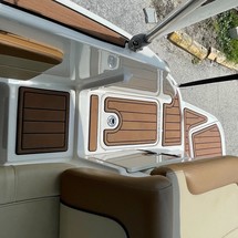 Sea Ray 240 Sundeck