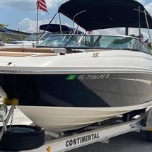 Sea Ray 240 Sundeck