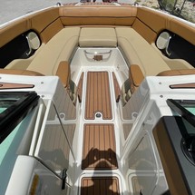 Sea Ray 240 Sundeck