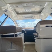 Sea Ray Sundancer 350 Coupe