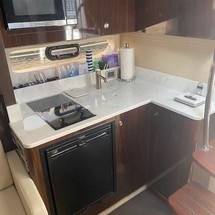 Sea Ray Sundancer 350 Coupe