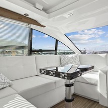 Cruisers Yachts 50 Cantius