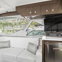 Cruisers Yachts 50 Cantius