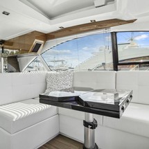 Cruisers Yachts 50 Cantius