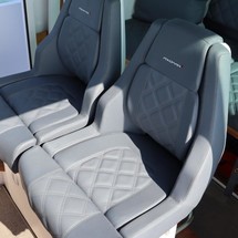 Axopar 28 Cabin