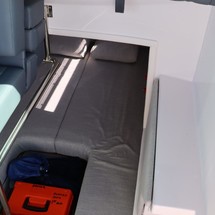 Axopar 28 Cabin