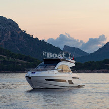 Fairline Squadron 53