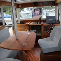 Paragon 25 Cabin