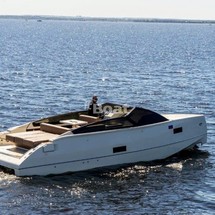 Velvette Cruiser 33 Intelligent