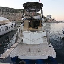 Marquis 630 Sport Yacht