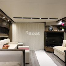 Marquis 630 Sport Yacht